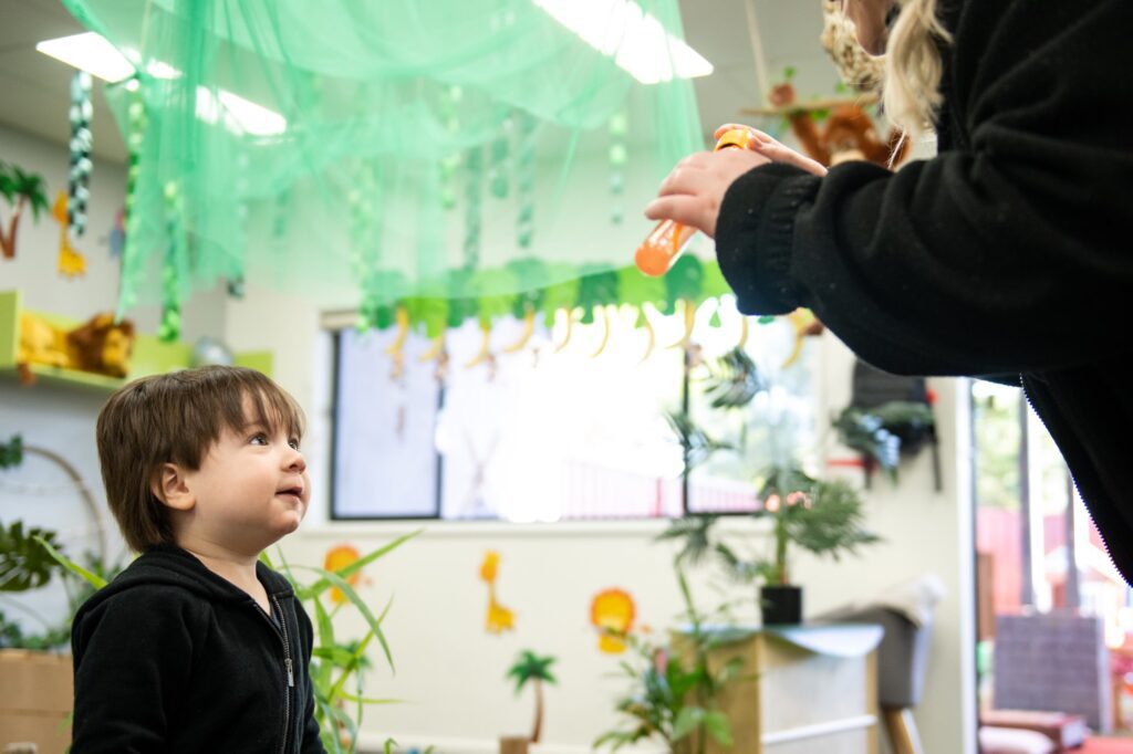 Benefits of bubble play for toddlers